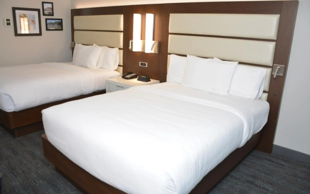 Four Points by Sheraton Fayetteville Fort Liberty