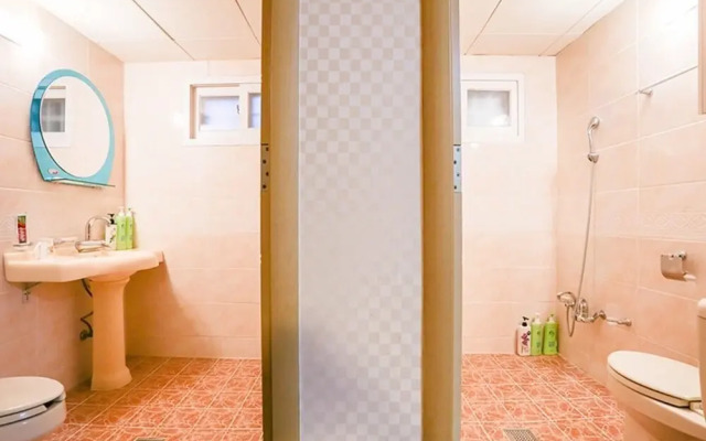 Chungju Hosuwiui Haru Pension