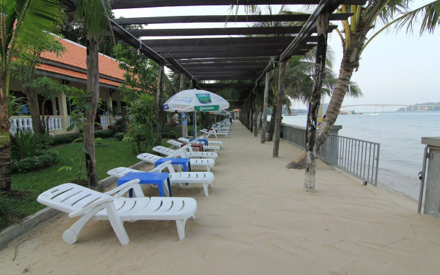 The Rich Resort & Casino