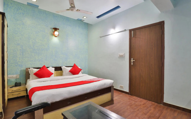 OYO 27689 Hotel Haveli Inn