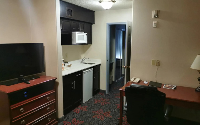 Comfort Inn & Suites University
