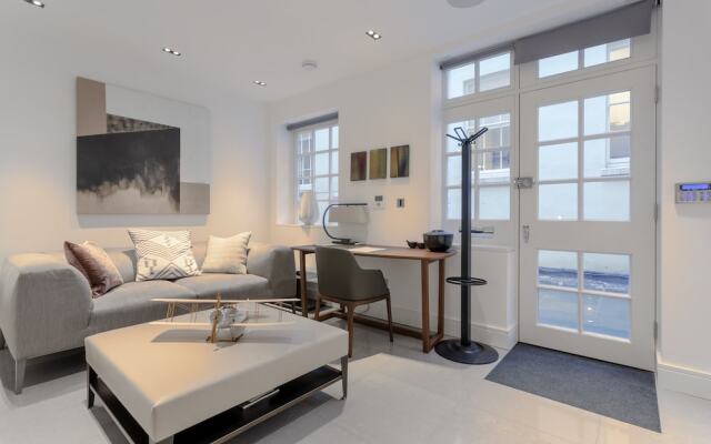 Mayfair 1 Bedroom Flat