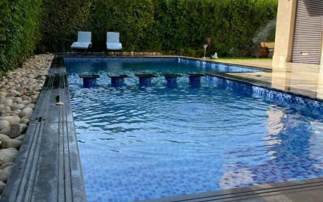standalone villa New Giza with pool
