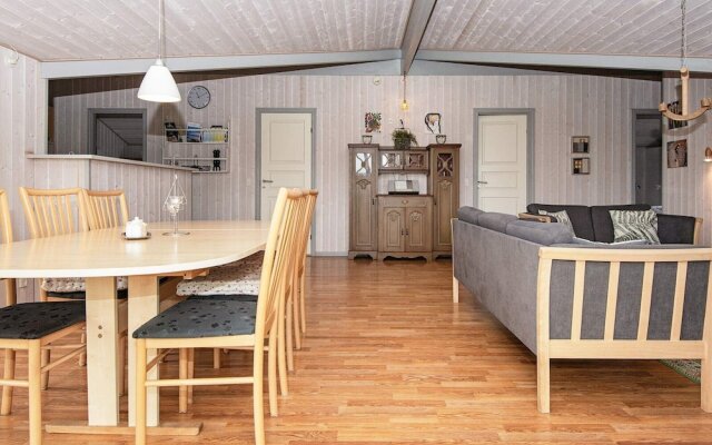 8 Person Holiday Home in Hemmet