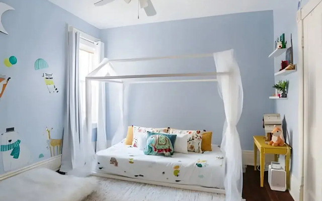 Charming Family House 3 Bdr with Balcony