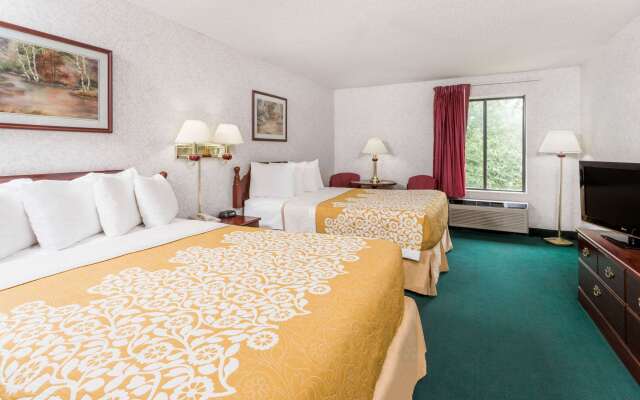 Days Inn by Wyndham Battlefield Rd/Hwy 65