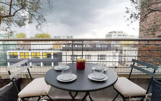 Short let - Penthouse Apartment With West-facing Terrace