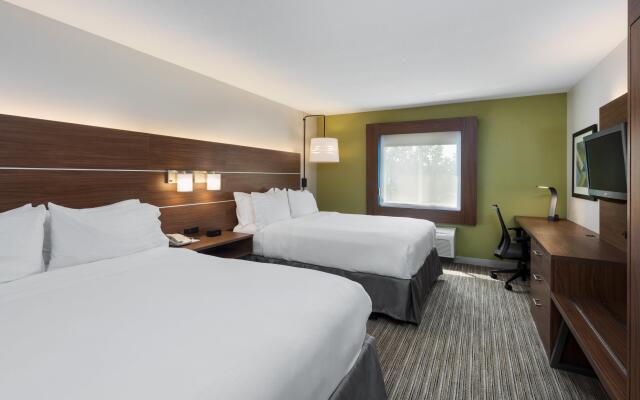 Holiday Inn Express Warrenton, an IHG Hotel