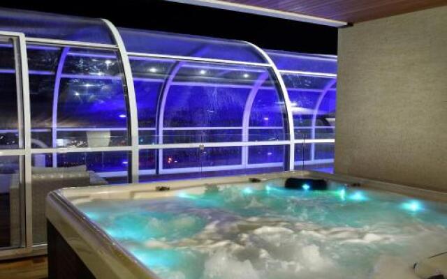 Villa Aqua Boutique