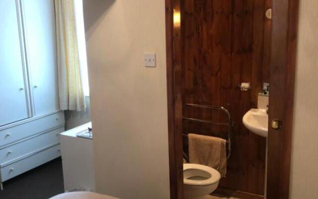 Bayona Guest House