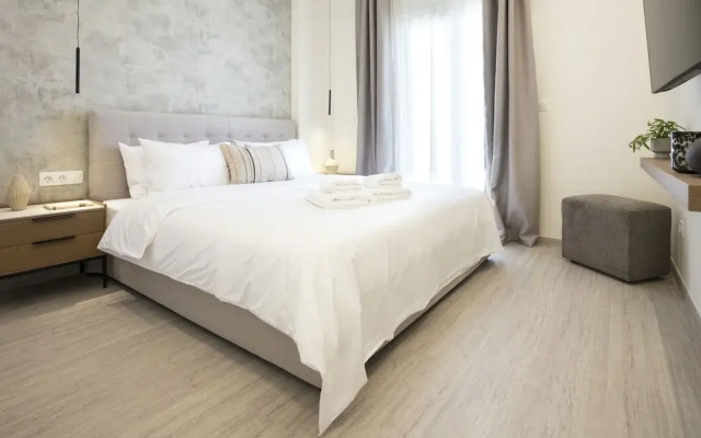 Deluxe Apartment in Kallithea