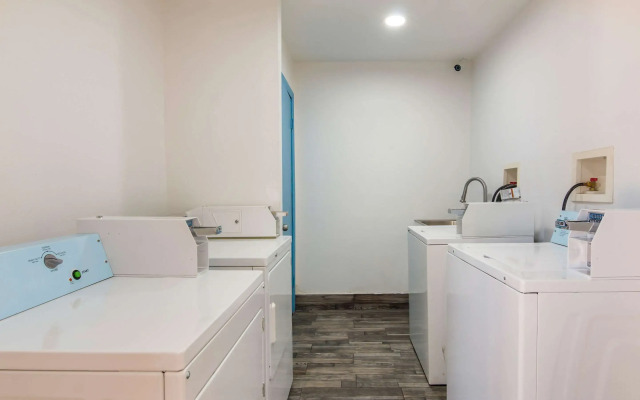 Broken Bow Inn and RV Park