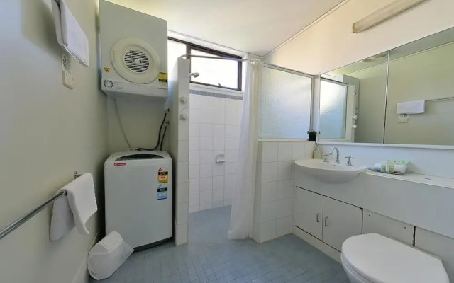Executive Hideaway Motel