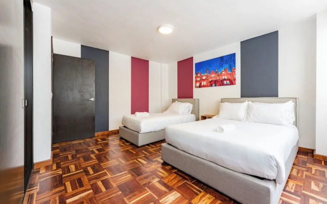 Parques Condesa Apartments by VH