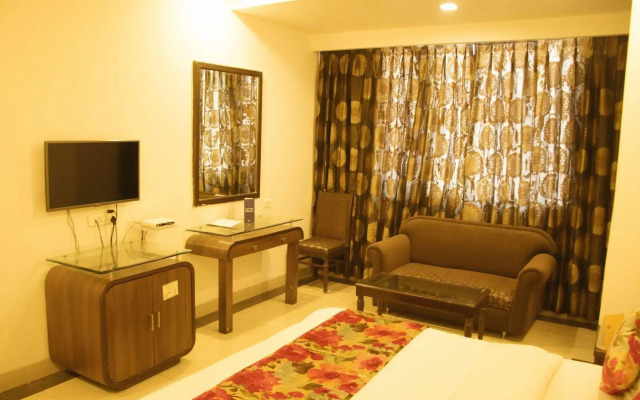 FabHotel Aay Kay Model Town
