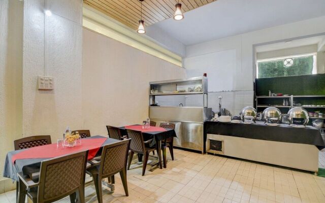 Townhouse OAK Kuval Inn
