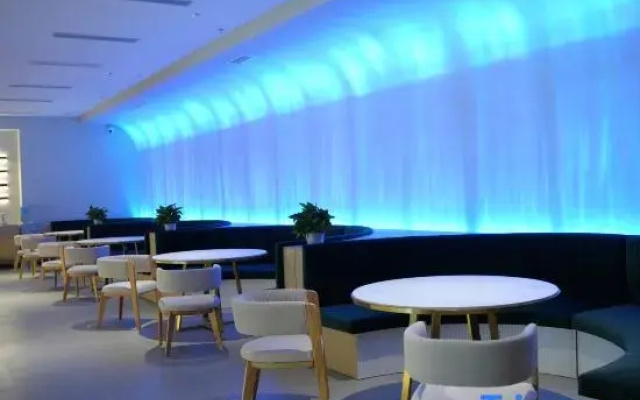 Jingshan Tianmu Hot Spring Hotel