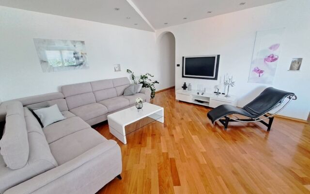 Apartment The Big Chill