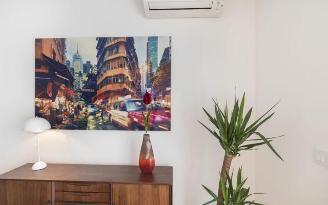 Lovelystay - Chic, Citrus Home - Private Garden And Parking