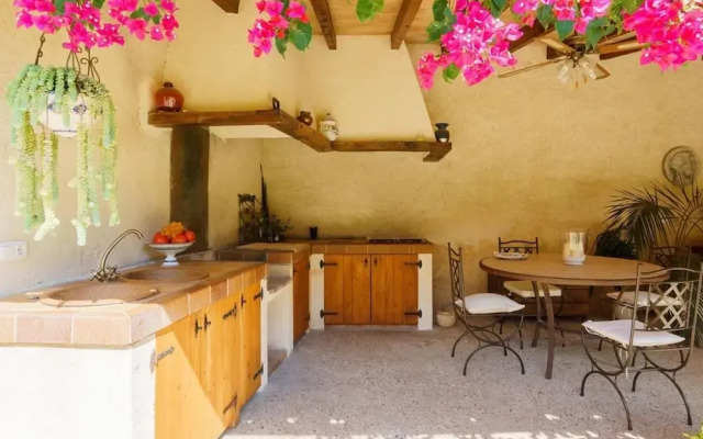 Villa - 3 Bedrooms with Pool and WiFi - 103128