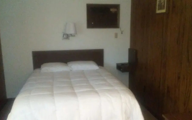 Ragged Butte Inn