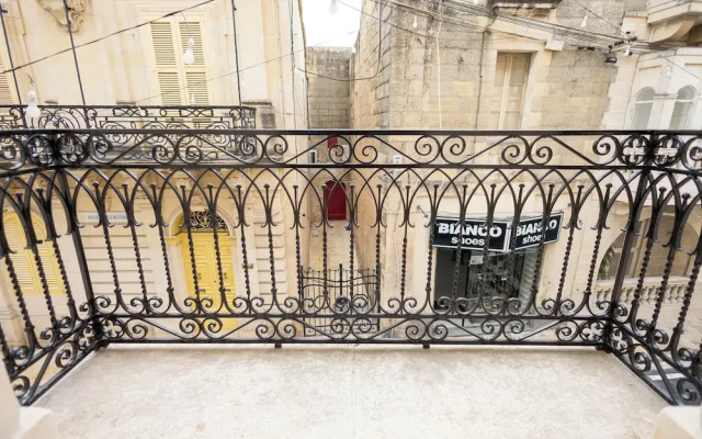 Mosta Stays