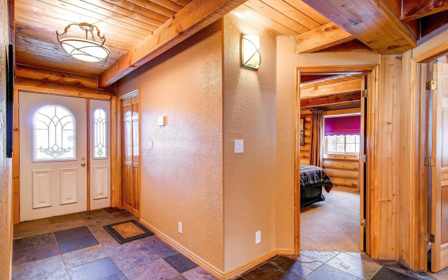 Snowshoe Retreat Boreas Pass by Pinnacle Lodging