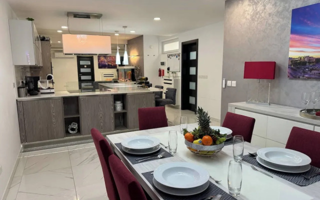 Marsascala Sea View Apartment Hpi9934