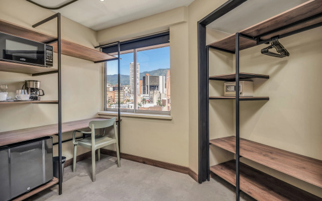 Nutibara Express by HOUSY HOST