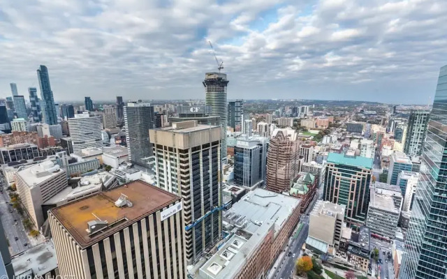 54th Floor, Executive Poshdowntown