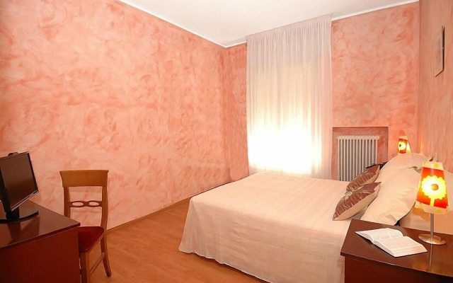 Primavera Hotel
