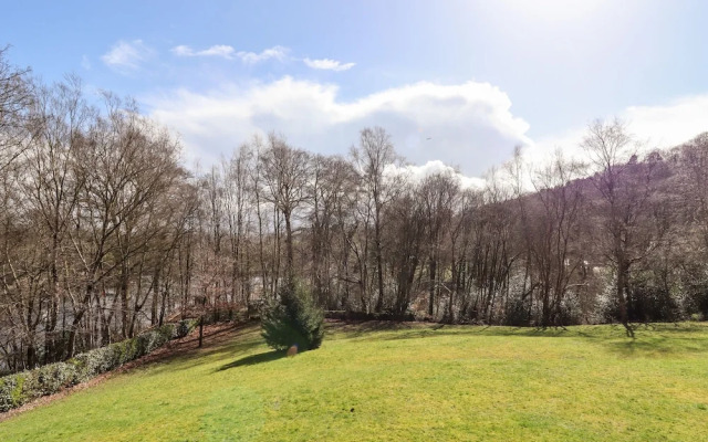 Watersview Lodge