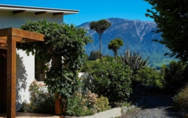 Middle Creek House