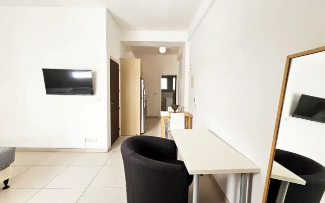 Phaedrus Living Ledras Residences 104