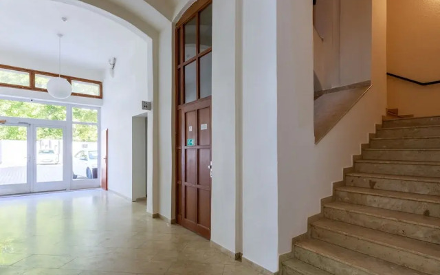 Avantgarde apartments