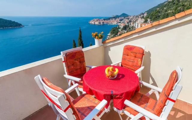 Apartment Golden View