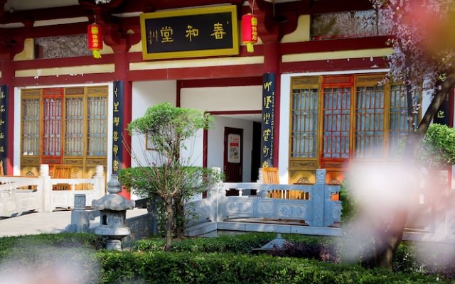 Tang Dynasty Art Garden Hotel