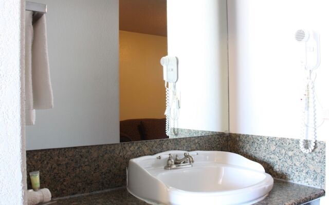 Sunset Inn and Suites