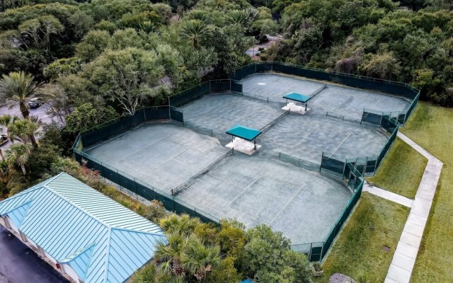 Luxury Condo with Atlantic Ocean View from Private Balcony by RedAwning