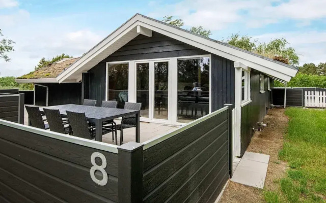 6 Person Holiday Home in Romo