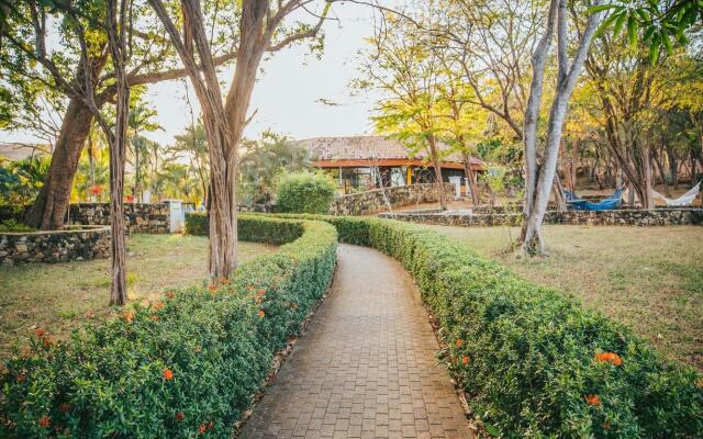 Papagayo Golden Palms Beachfront Hotel