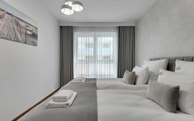 Bastion Wałowa City Center & Parking by Downtown Apartments