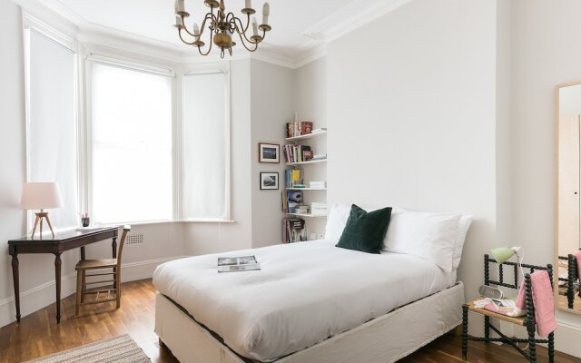 Fabulous 2BR Flat near Notting Hill