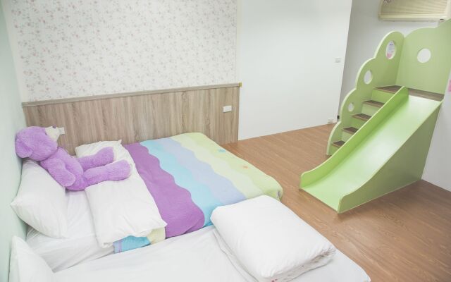 Happycastle Bed and Breakfast