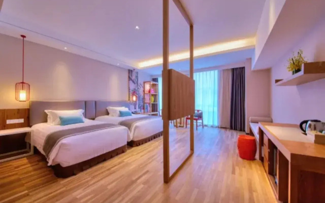 Ningbo New Eastern Zone Convention and Exhibition Center Maison New Century Hotel