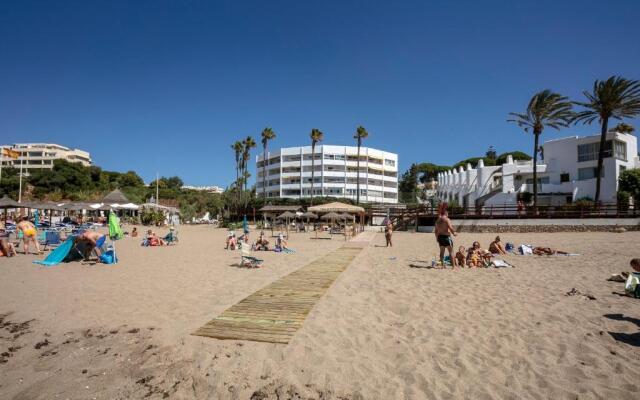 La Luna Beach