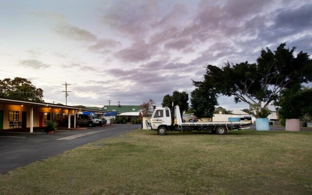 Lamington Hotel Motel