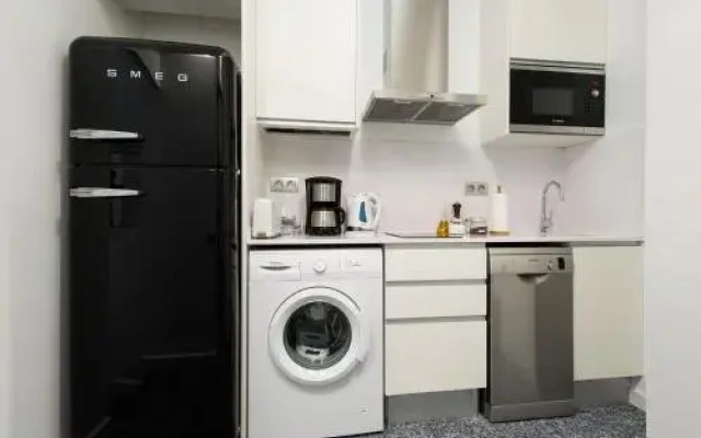 Fewdays Barcelona Apartments