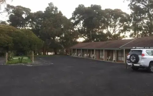 Ballarat Accommodation - Ballarat Budget Motel @ Woodmans Hill