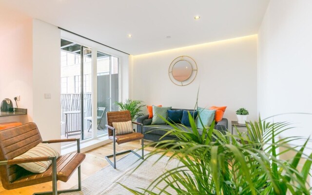 New Stylish 2 Bedroom Flat With Balcony Shoreditch